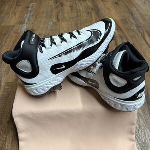 Nike Huarache Mid Metal Baseball Cleats